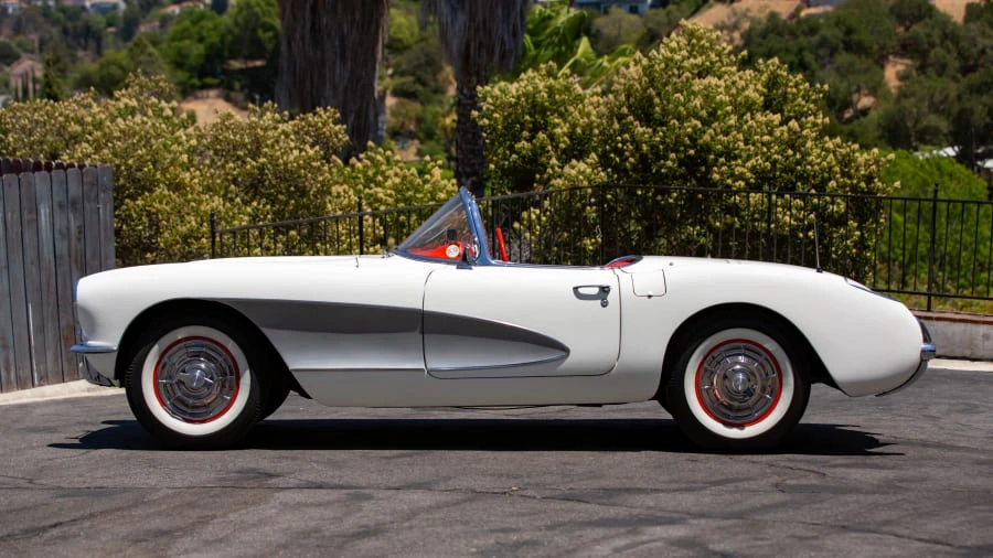1957 Chevrolet Corvette C1 - Image 2 of 31