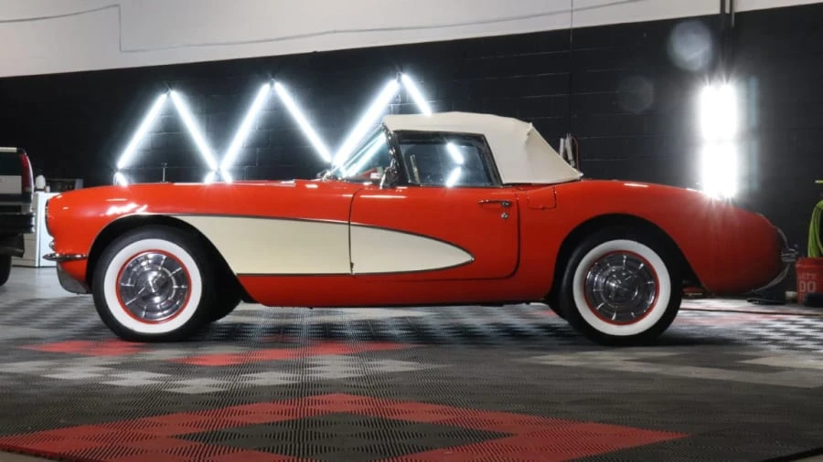 1957 Chevrolet Corvette C1 - Image 2 of 31