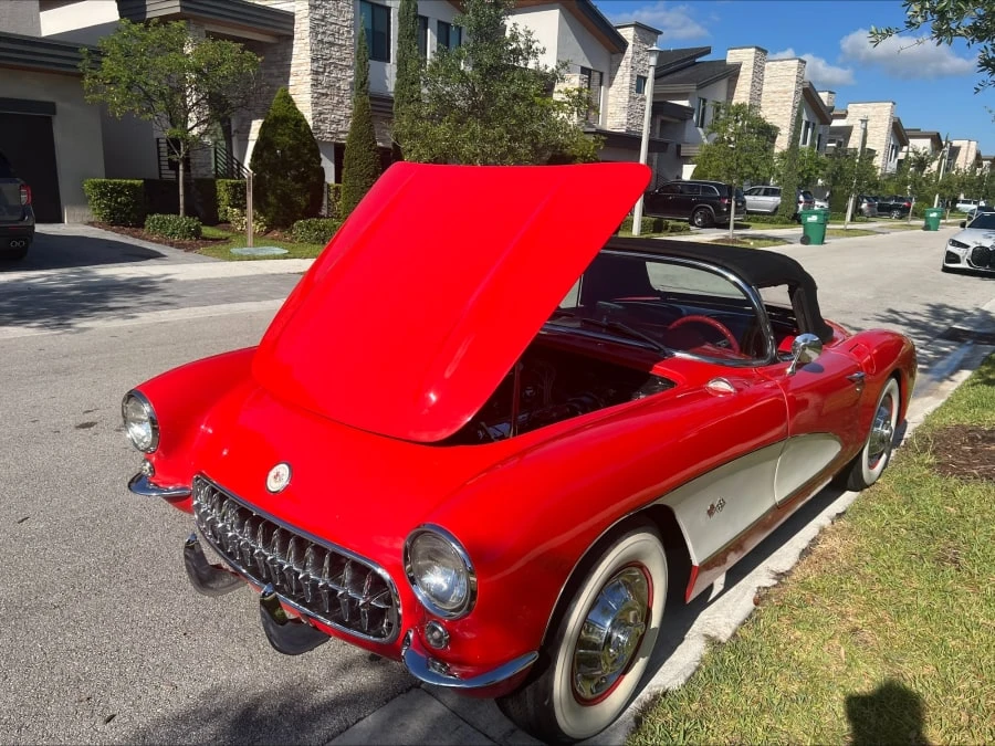 1957 Chevrolet Corvette C1 - Image 16 of 31