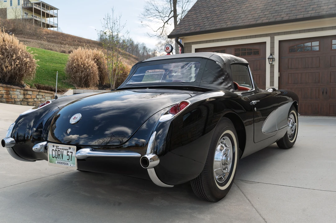 1957 Chevrolet Corvette C1 - Image 2 of 10