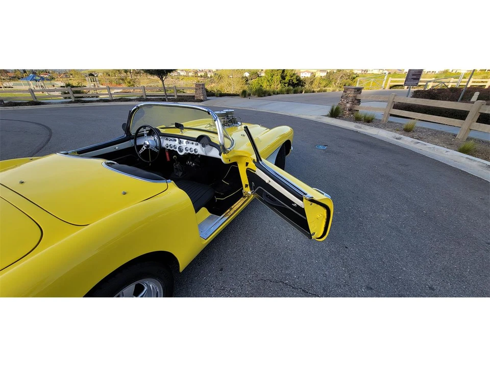 1957 Chevrolet Corvette C1 - Image 12 of 31