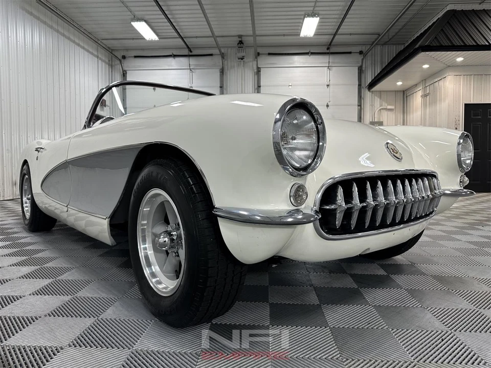 1957 Chevrolet Corvette C1 - Image 16 of 31