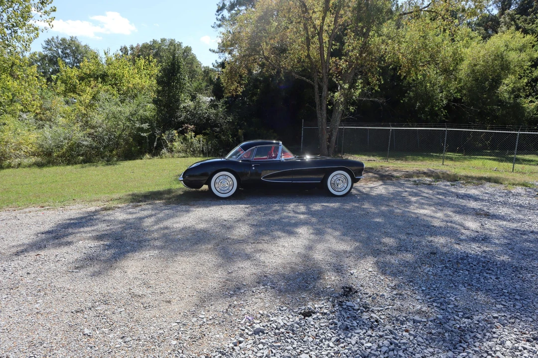 1957 Chevrolet Corvette C1 - Image 11 of 31