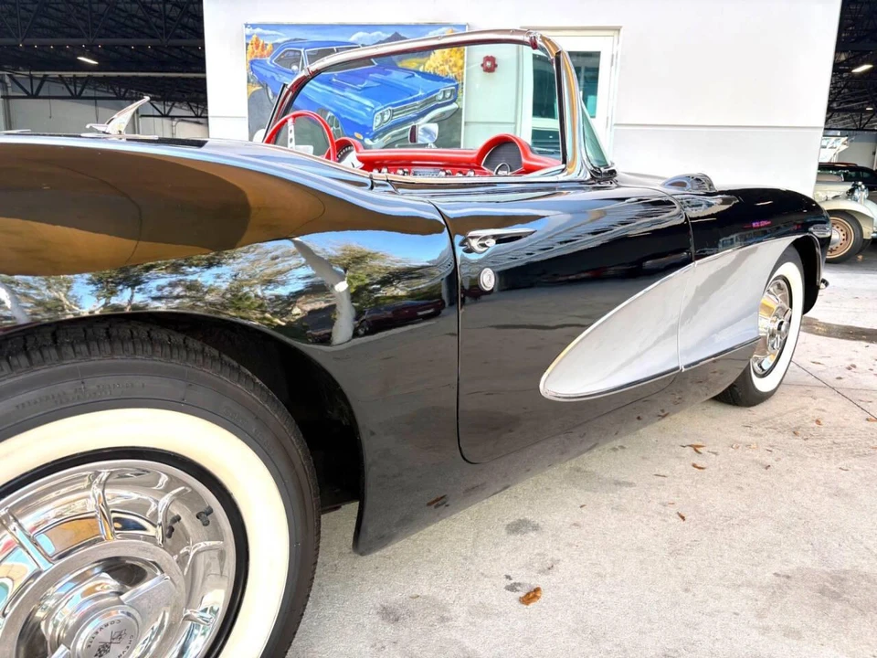 1957 Chevrolet Corvette C1 - Image 17 of 31