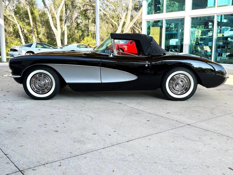 1957 Chevrolet Corvette C1 - Image 27 of 31