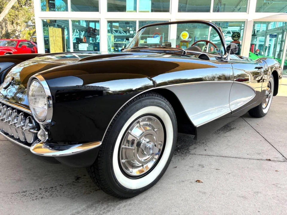 1957 Chevrolet Corvette C1 - Image 12 of 31