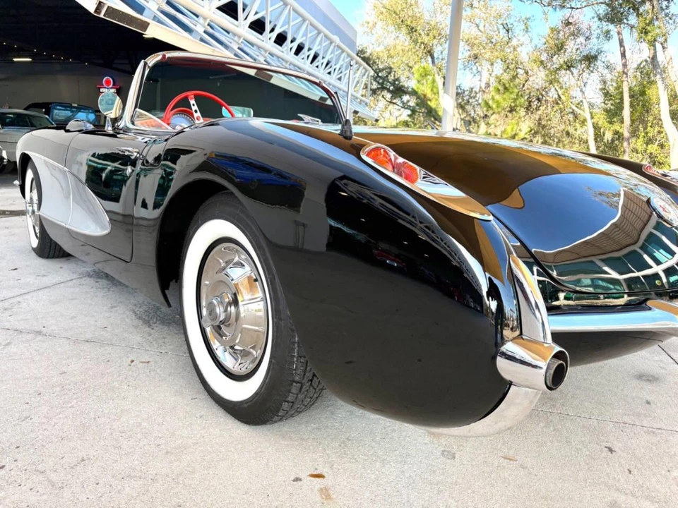 1957 Chevrolet Corvette C1 - Image 15 of 31
