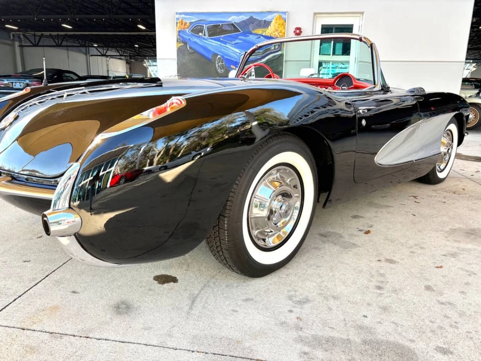 1957 Chevrolet Corvette C1 - Image 16 of 31