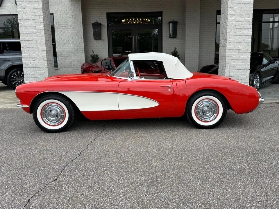 1957 Chevrolet Corvette C1 - Image 10 of 17