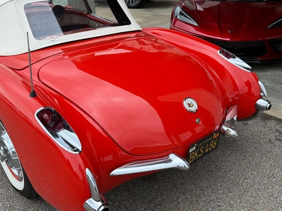 1957 Chevrolet Corvette C1 - Image 15 of 17