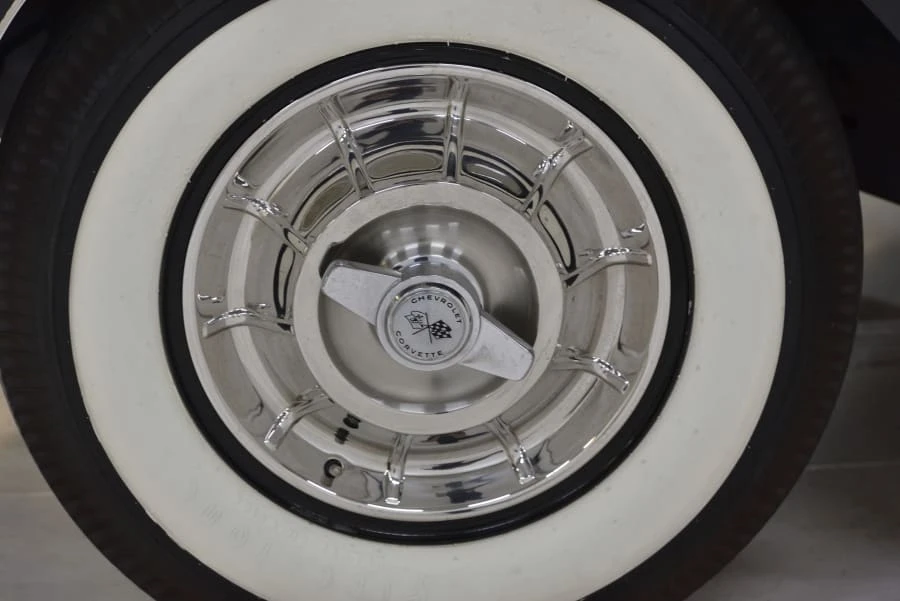 1957 Chevrolet Corvette C1 - Image 18 of 31