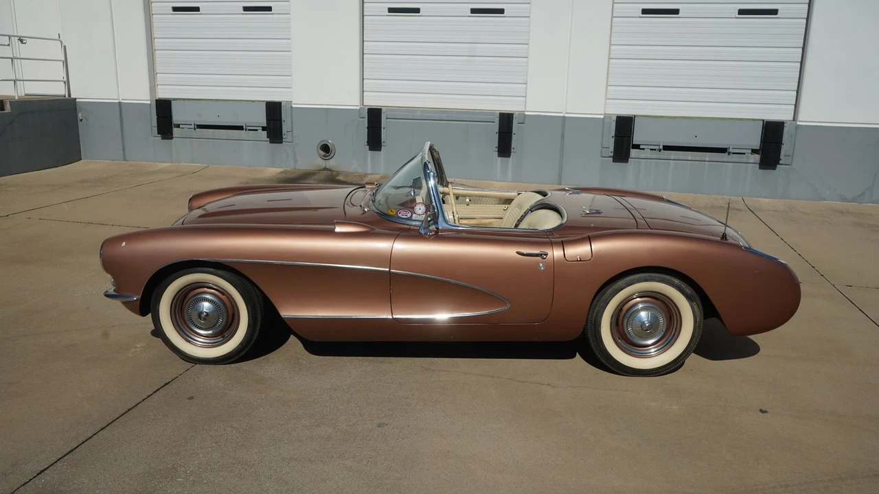 1957 Chevrolet Corvette C1 - Image 6 of 12