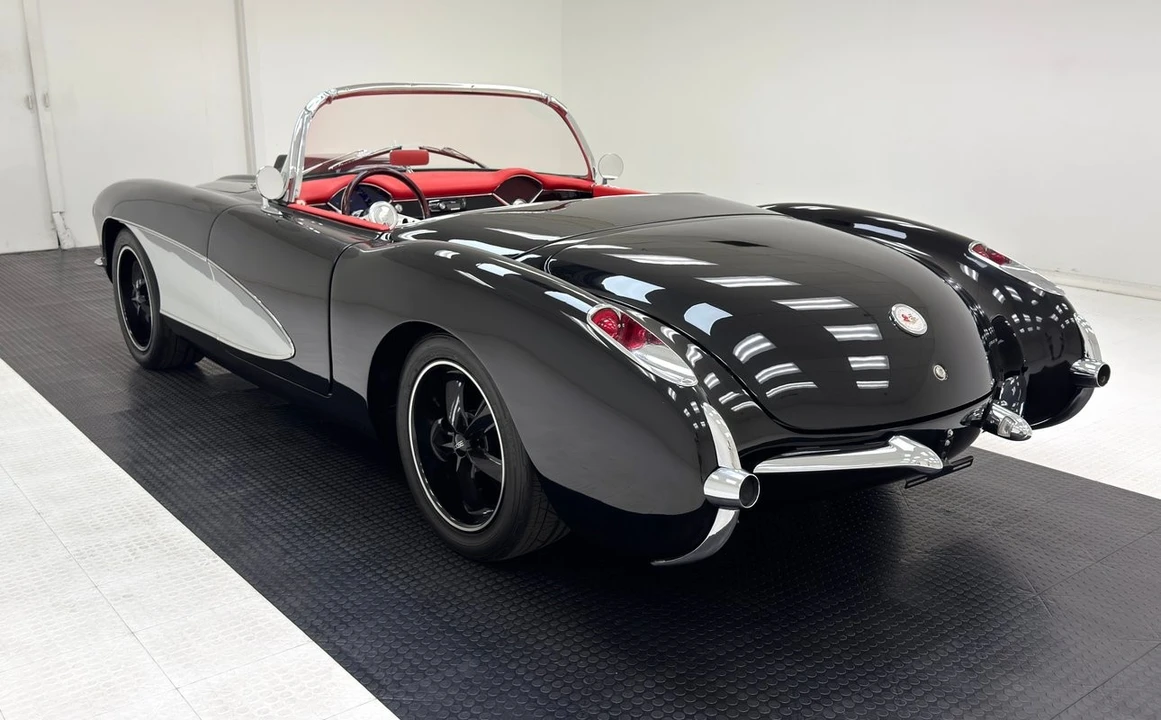1957 Chevrolet Corvette C1 - Image 3 of 31