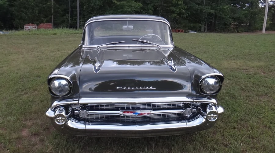 1957 Chevrolet Task Force - Image 10 of 10