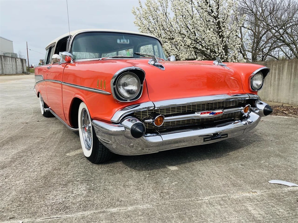 1957 Chevrolet Nomad - Image 25 of 31