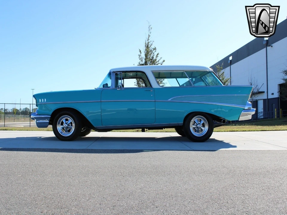 1957 Chevrolet Nomad - Image 10 of 12