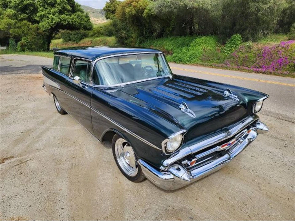 1957 Chevrolet Nomad - Image 24 of 25