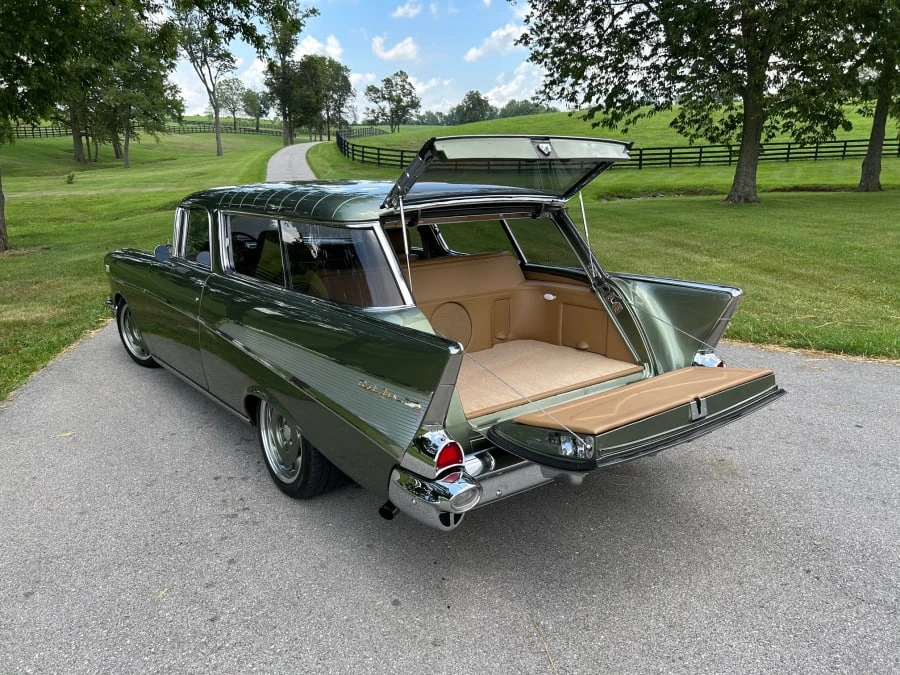1957 Chevrolet Nomad - Image 30 of 31