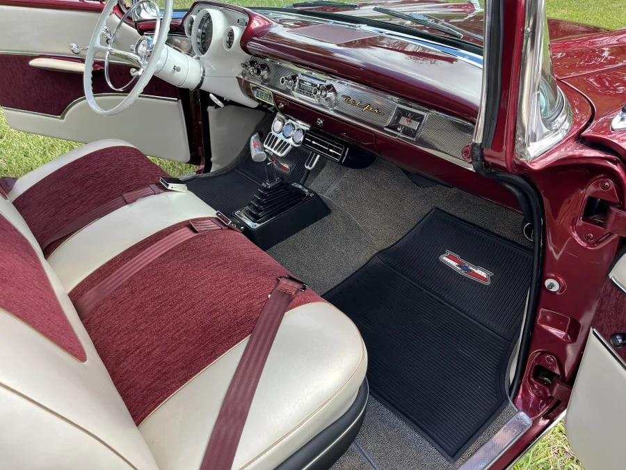 1957 Chevrolet Nomad - Image 22 of 30