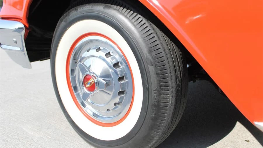 1957 Chevrolet Nomad - Image 10 of 24