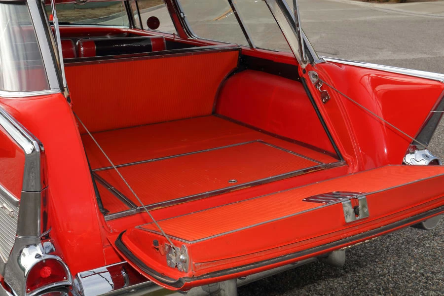 1957 Chevrolet Nomad - Image 27 of 31