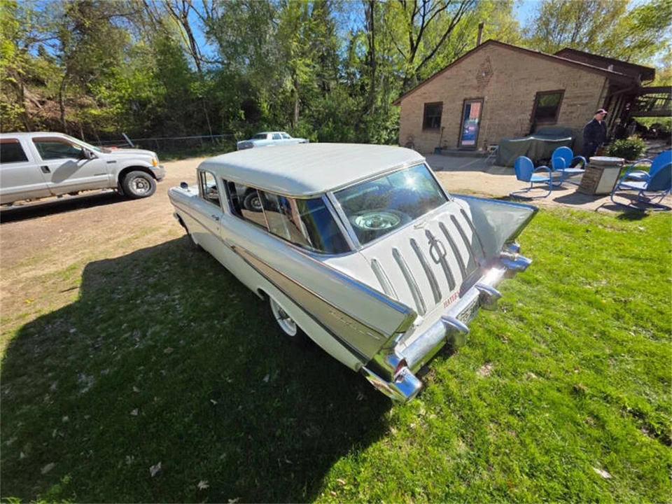 1957 Chevrolet Nomad - Image 15 of 31