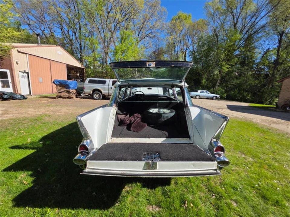 1957 Chevrolet Nomad - Image 23 of 31