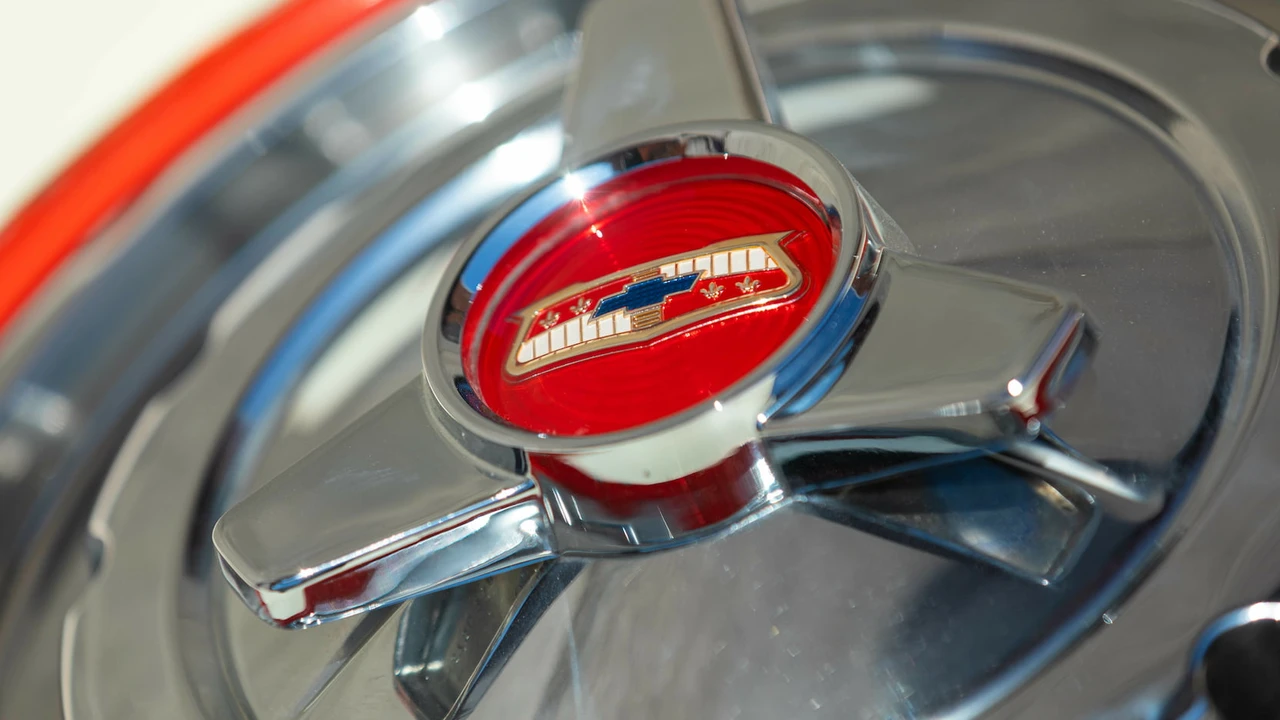 1957 Chevrolet Nomad - Image 17 of 30
