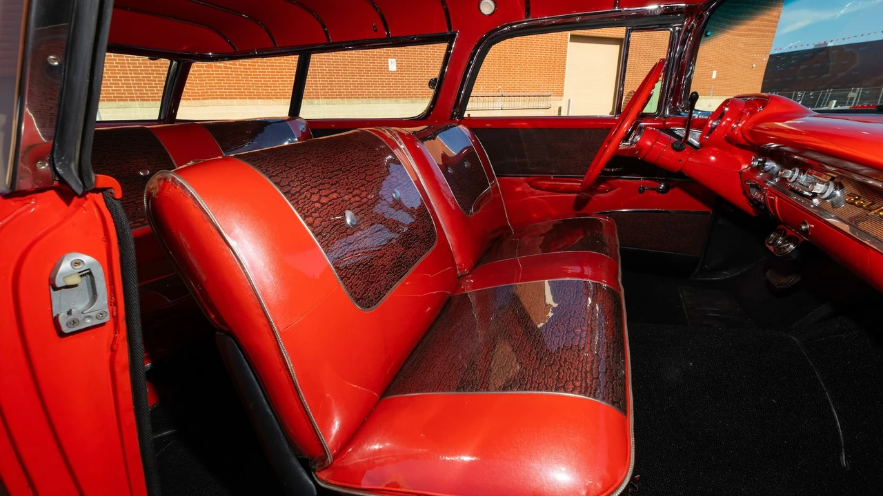 1957 Chevrolet Nomad - Image 22 of 30