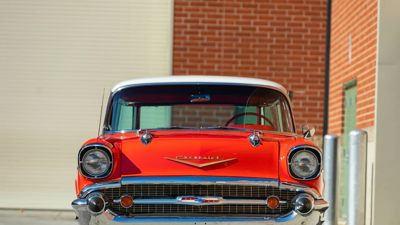 1957 Chevrolet Nomad - Image 24 of 30