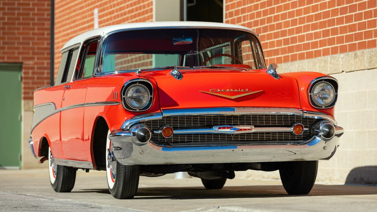 1957 Chevrolet Nomad - Image 28 of 30