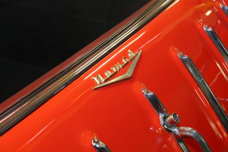 1957 Chevrolet Nomad - Image 16 of 18