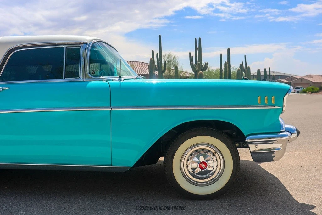 1957 Chevrolet Nomad - Image 11 of 12