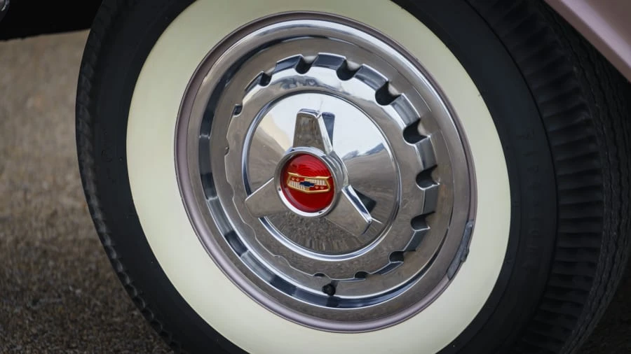 1957 Chevrolet Nomad - Image 11 of 12