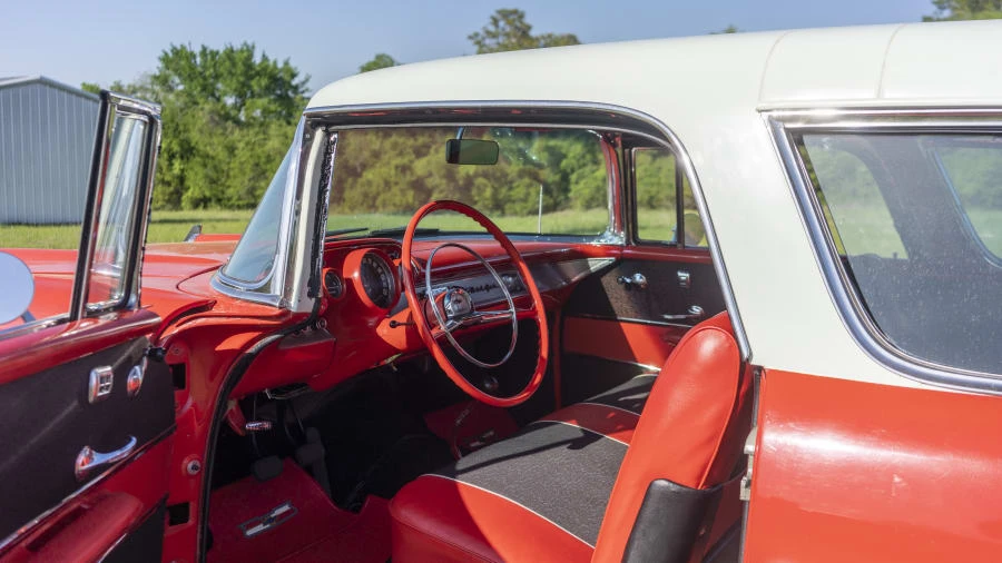 1957 Chevrolet Nomad - Image 4 of 15