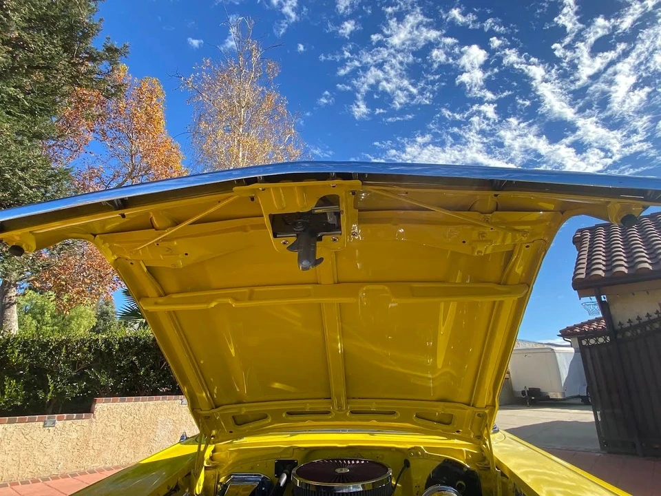 1957 Chevrolet Nomad - Image 15 of 21