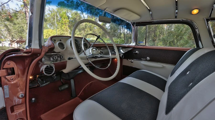 1957 Chevrolet Nomad - Image 4 of 12