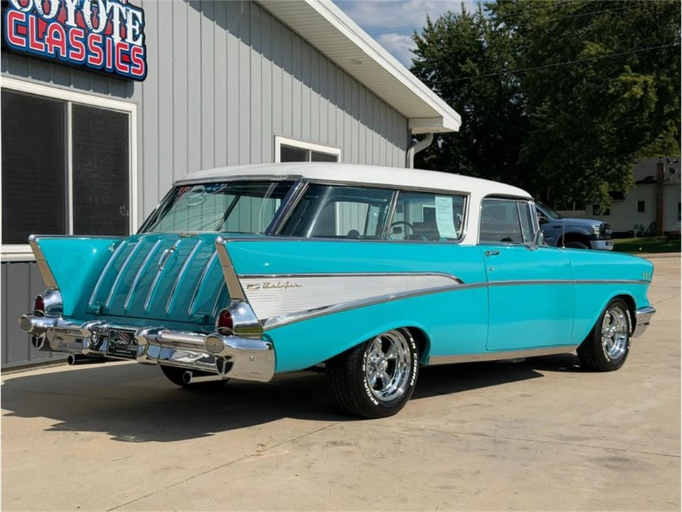 1957 Chevrolet Nomad - Image 4 of 31