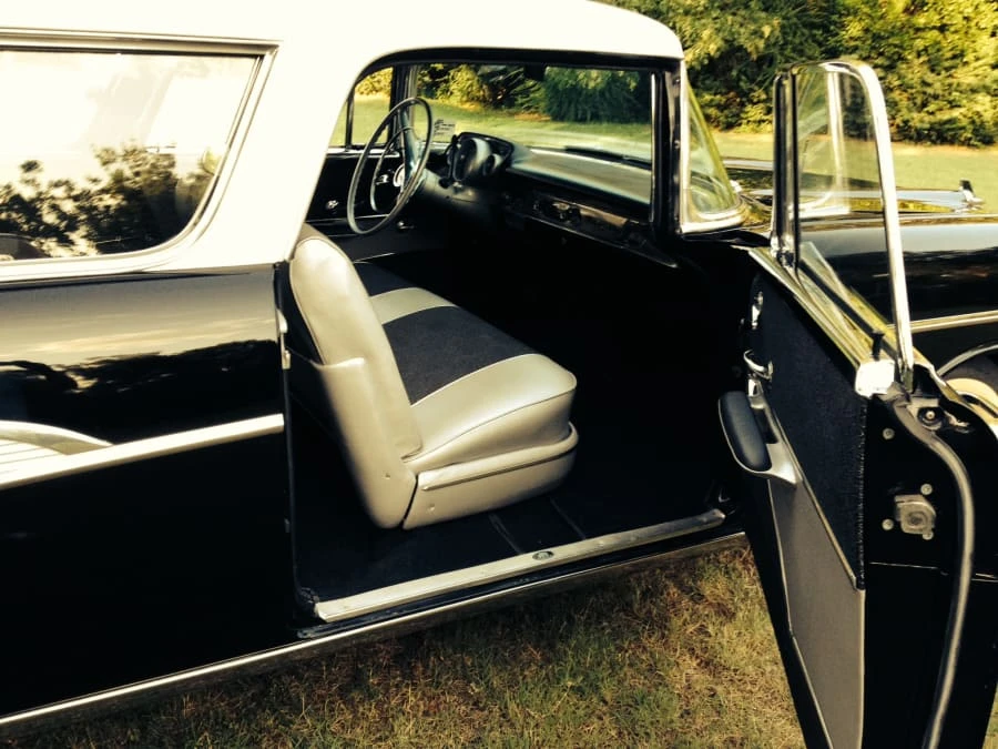 1957 Chevrolet Nomad - Image 5 of 10
