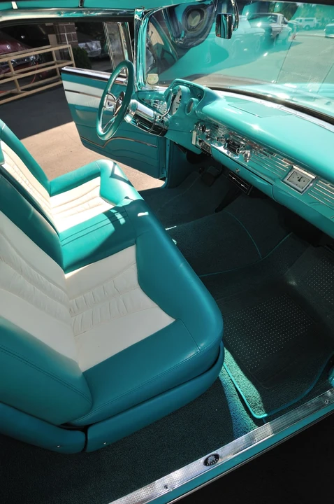 1957 Chevrolet Nomad - Image 4 of 12