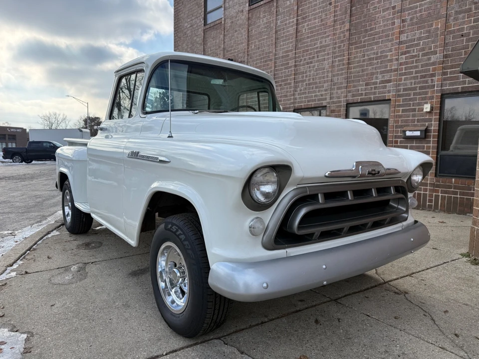 1957 Chevrolet Task Force - Image 10 of 21