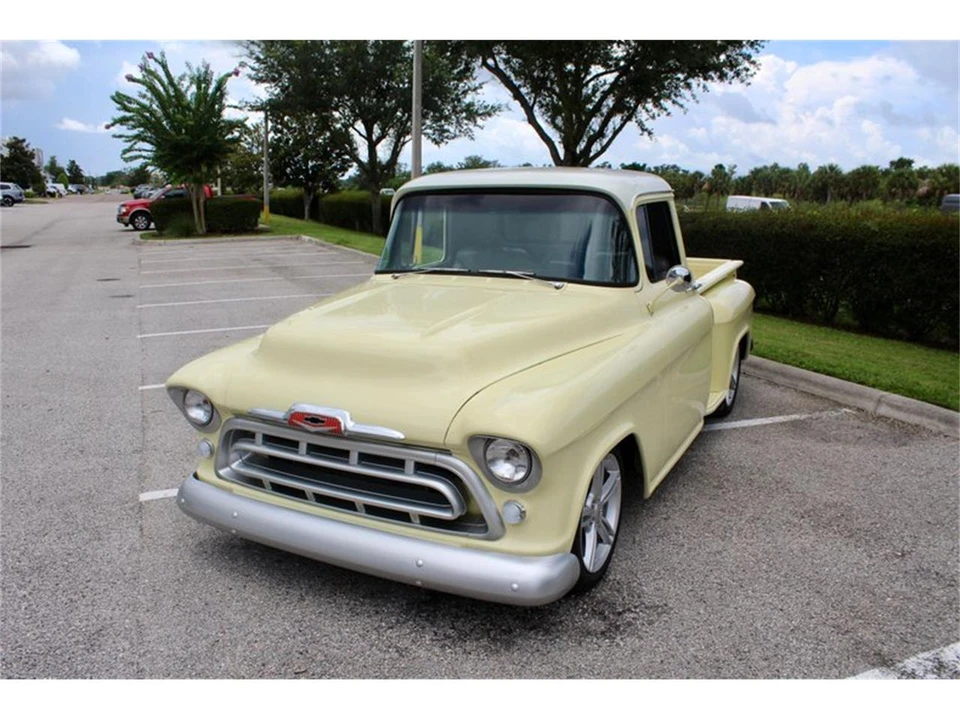 1957 Chevrolet Task Force - Image 24 of 31