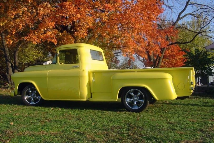 1957 Chevrolet Task Force - Image 7 of 8