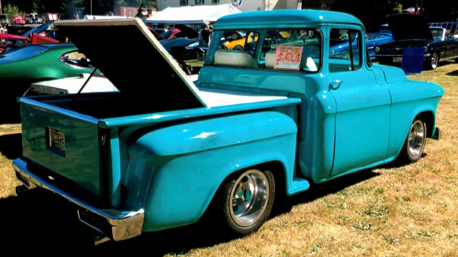 1957 Chevrolet Task Force - Image 6 of 7