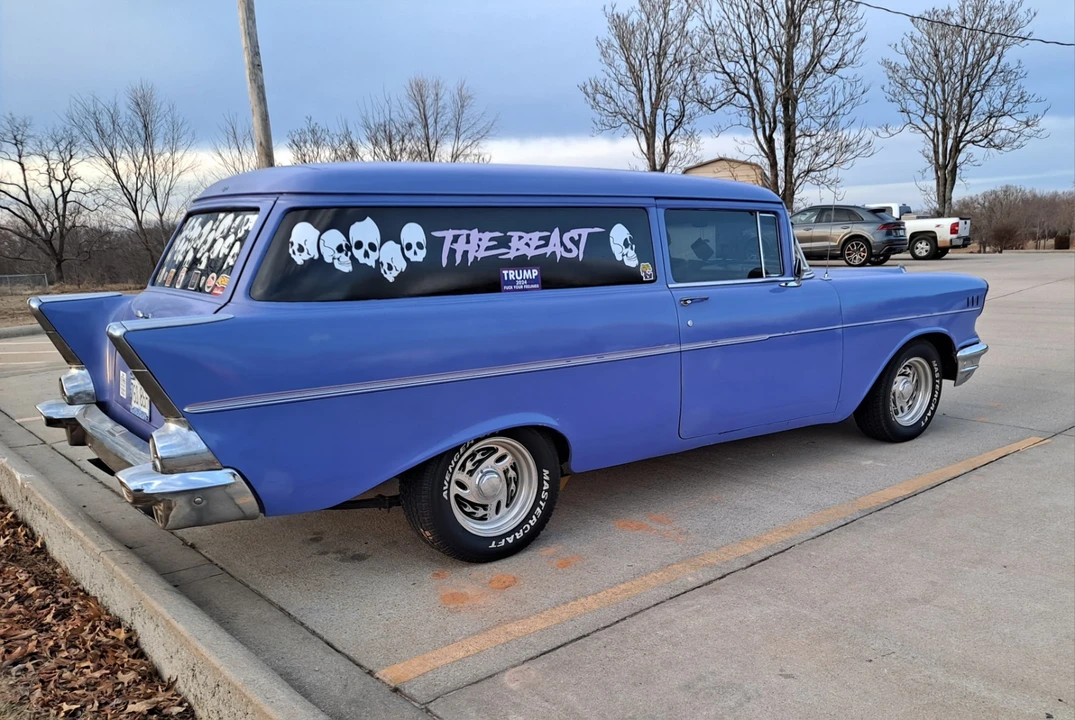 1957 Chevrolet Task Force - Image 12 of 27