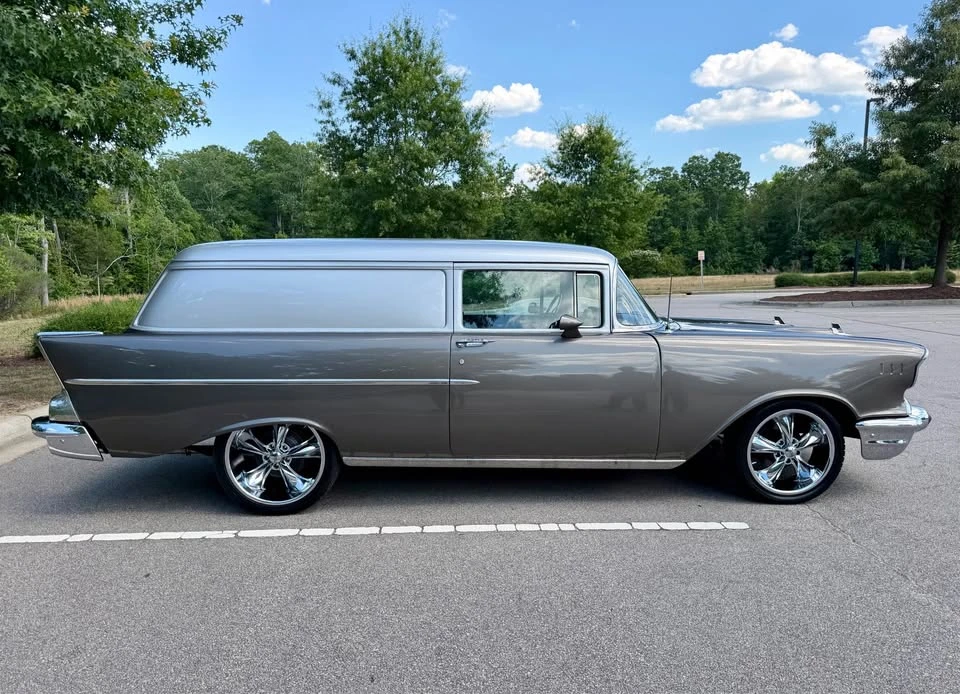 1957 Chevrolet Task Force - Image 4 of 20