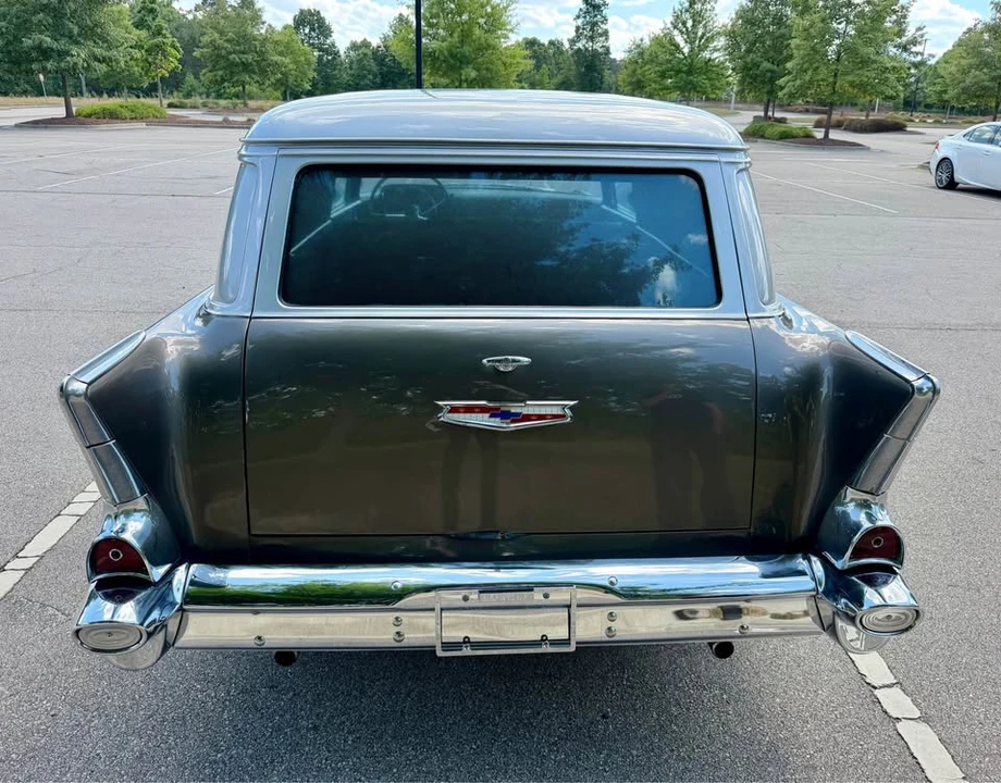 1957 Chevrolet Task Force - Image 6 of 20