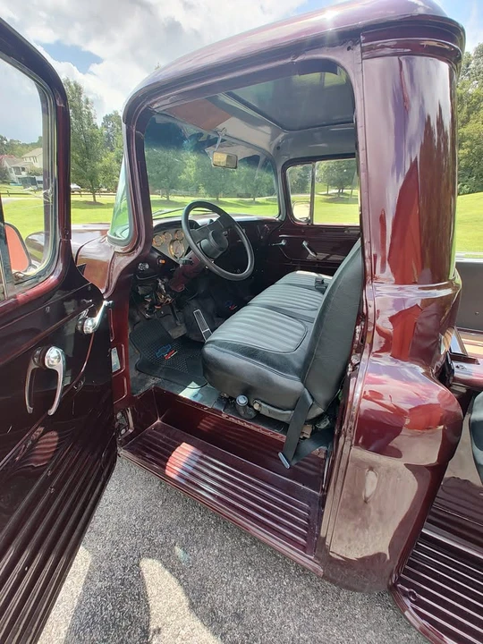 1957 Chevrolet Task Force - Image 6 of 8
