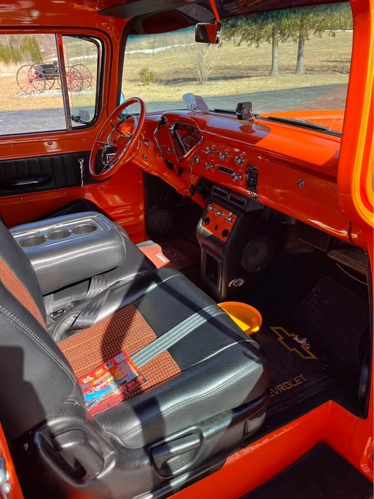 1957 Chevrolet Task Force - Image 7 of 10