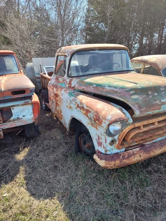 1957 Chevrolet Task Force - Image 2 of 2